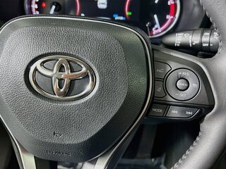 2025 Toyota Rav4 XLE Premium — photo 17