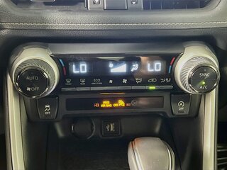 2025 Toyota Rav4 XLE Premium — photo 23