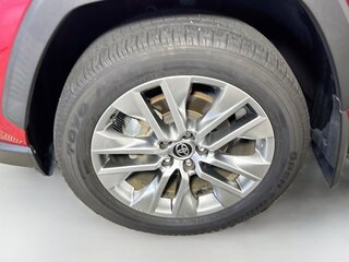2025 Toyota Rav4 XLE Premium — photo 11