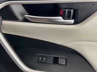 2025 Toyota Rav4 XLE Premium — photo 29