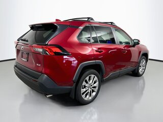 2025 Toyota Rav4 XLE Premium — photo 3