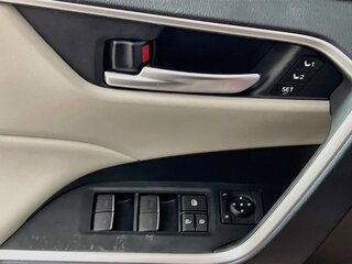 2025 Toyota Rav4 XLE Premium — photo 14