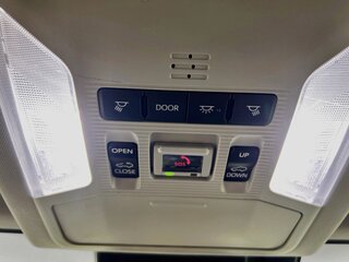 2025 Toyota Rav4 XLE Premium — photo 18