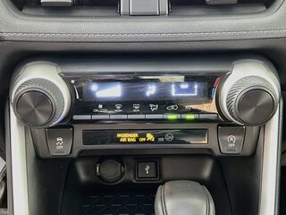 2021 Toyota Rav4 LE — photo 23