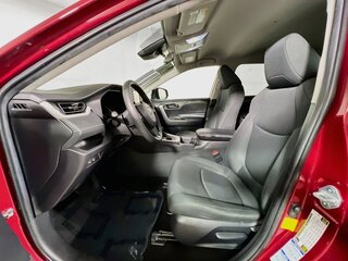 2021 Toyota Rav4 LE — photo 12
