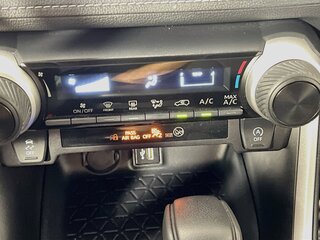 2025 Toyota Rav4 LE — photo 22