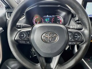 2025 Toyota Rav4 LE — photo 15