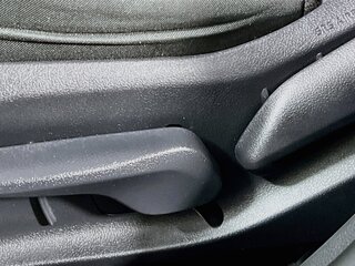 2025 Toyota Rav4 LE — photo 13