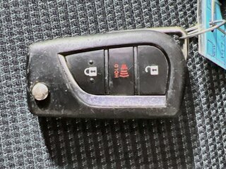2022 Toyota Rav4 LE — photo 31