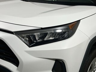 2022 Toyota Rav4 LE — photo 9