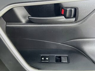 2022 Toyota Rav4 LE — photo 27