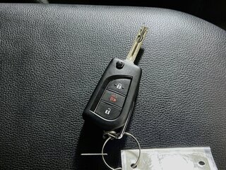 2025 Toyota Rav4 LE — photo 32