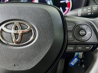 2025 Toyota Rav4 LE — photo 17