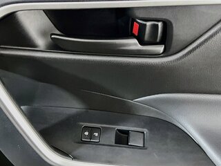 2025 Toyota Rav4 LE — photo 28