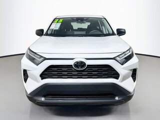 2025 Toyota Rav4 LE — photo 8