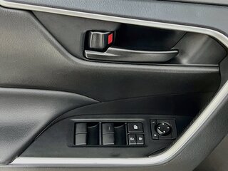 2025 Toyota Rav4 LE — photo 14