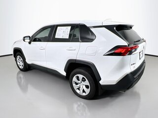 2025 Toyota Rav4 LE — photo 5