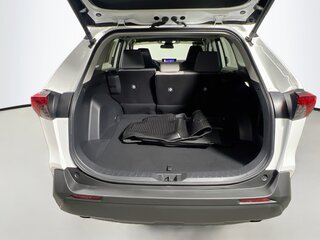 2024 Toyota Rav4 XLE — photo 31