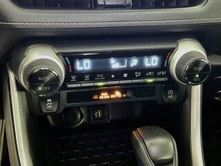2024 Toyota Rav4 XLE — photo 23