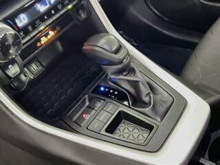 2024 Toyota Rav4 XLE — photo 21