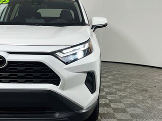 2025 Toyota Rav4 XLE — photo 9