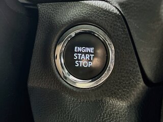 2025 Toyota Rav4 XLE — photo 20