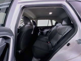 2025 Toyota Rav4 XLE — photo 26