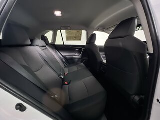 2025 Toyota Rav4 XLE — photo 30
