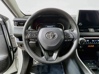 2025 Toyota Rav4 XLE — photo 15