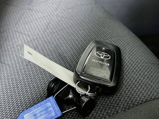 2025 Toyota Rav4 XLE — photo 33