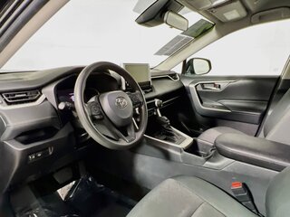 2025 Toyota Rav4 XLE — photo 26
