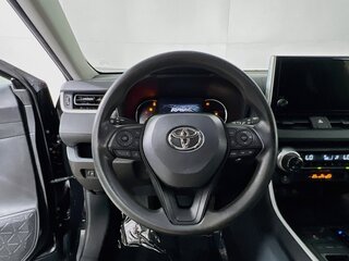2025 Toyota Rav4 XLE — photo 14