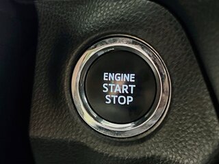 2025 Toyota Rav4 XLE — photo 19