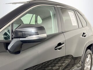 2025 Toyota Rav4 XLE — photo 9
