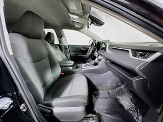2025 Toyota Rav4 XLE — photo 27