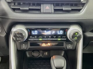 2025 Toyota Rav4 XLE — photo 22