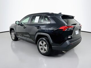 2025 Toyota Rav4 XLE — photo 4