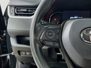 2025 Toyota Rav4 XLE — photo 15