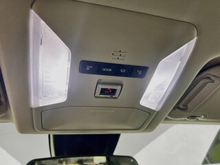 2025 Toyota Rav4 XLE — photo 17