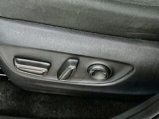 2025 Toyota Rav4 XLE — photo 13