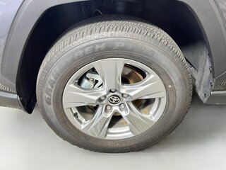 2025 Toyota Rav4 XLE — photo 11