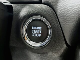 2025 Toyota Rav4 XLE — photo 20