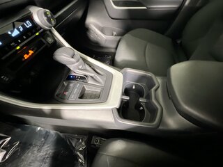 2025 Toyota Rav4 XLE — photo 22