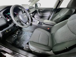 2025 Toyota Rav4 XLE — photo 12