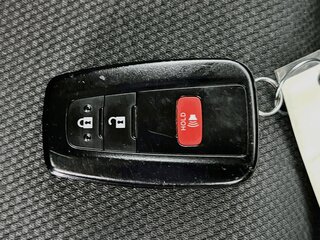 2025 Toyota Rav4 XLE — photo 33
