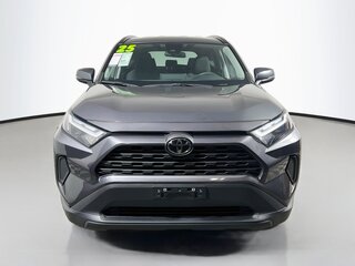 2025 Toyota Rav4 XLE — photo 8