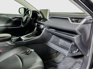2025 Toyota Rav4 XLE — photo 32
