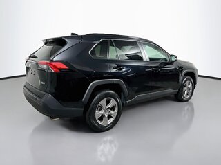 2025 Toyota Rav4 XLE — photo 3