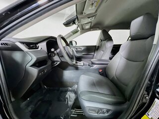 2025 Toyota Rav4 XLE — photo 12
