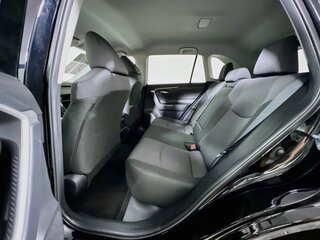 2025 Toyota Rav4 XLE — photo 26